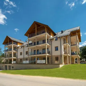 Subtelne I Stylowe Sun Seasons 24 W Karpaczu Z Umeblowanym Balkonem By Renters Apartament